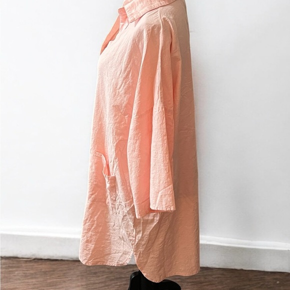 Orange Tunic with Collared Neckline and Flowy Silhouette - Picture 2 of 4